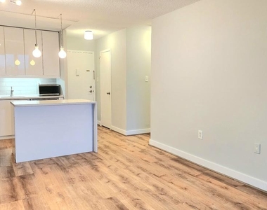 2500 N Van Dorn Street - Photo Thumbnail 7