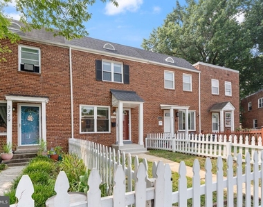 3727 Mark Drive - Photo Thumbnail 1
