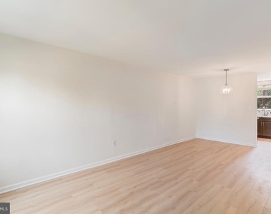 3727 Mark Drive - Photo Thumbnail 4