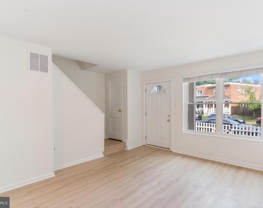 3727 Mark Drive - Photo Thumbnail 5