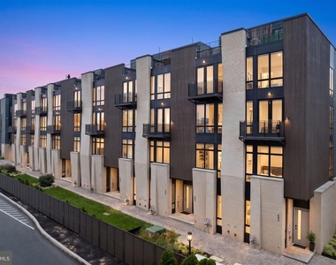 602 N 5th Street - Photo Thumbnail 1