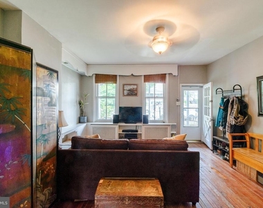 456 Lyceum Avenue - Photo Thumbnail 2