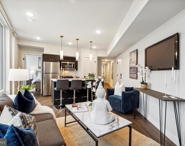 1102 Germantown Avenue - Photo Thumbnail 2