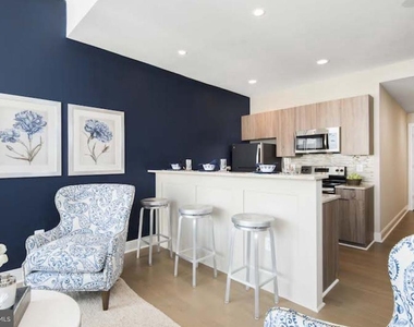 200 N 16th Street - Photo Thumbnail 40