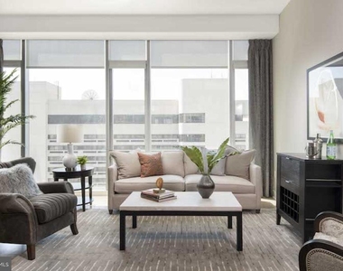 200 N 16th Street - Photo Thumbnail 47