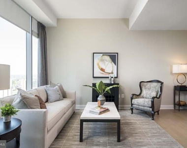 200 N 16th Street - Photo Thumbnail 49