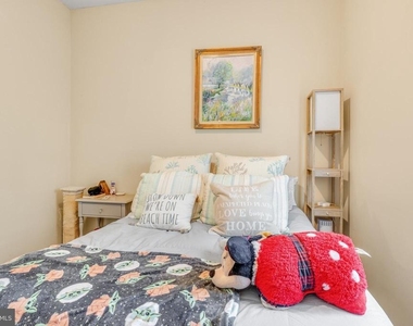 1536 S 19th Street - Photo Thumbnail 5