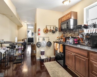 1536 S 19th Street - Photo Thumbnail 2