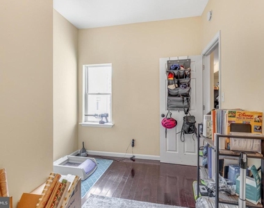 1536 S 19th Street - Photo Thumbnail 9