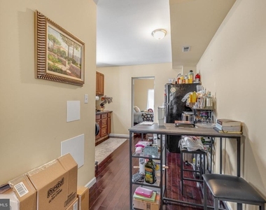 1536 S 19th Street - Photo Thumbnail 3