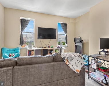 1536 S 19th Street - Photo Thumbnail 10