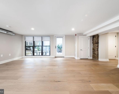 33 Letitia Street - Photo Thumbnail 1