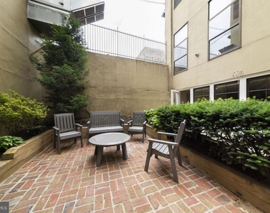 33 Letitia Street - Photo Thumbnail 9