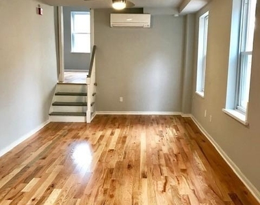 554 N 16th Street - Photo Thumbnail 9