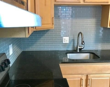 554 N 16th Street - Photo Thumbnail 2