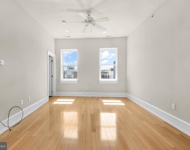 2136 E Dauphin Street - Photo Thumbnail 6