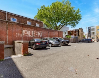 2136 E Dauphin Street - Photo Thumbnail 14