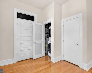 2136 E Dauphin Street - Photo Thumbnail 13