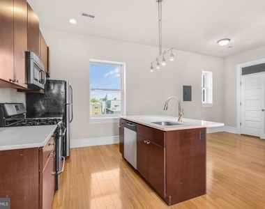 2136 E Dauphin Street - Photo Thumbnail 4