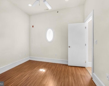 2136 E Dauphin Street - Photo Thumbnail 12