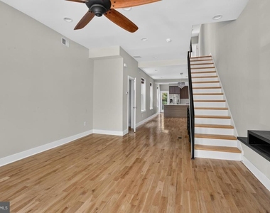 2336 W Thompson Street - Photo Thumbnail 1