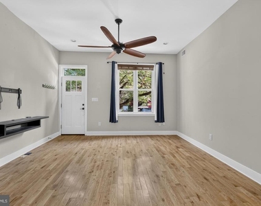 2336 W Thompson Street - Photo Thumbnail 2