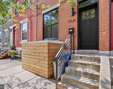 2336 W Thompson Street - Photo Thumbnail 23