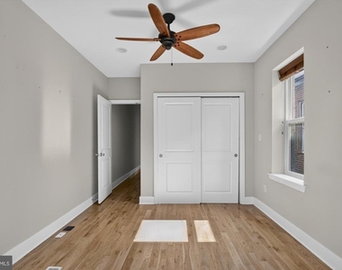 2336 W Thompson Street - Photo Thumbnail 13