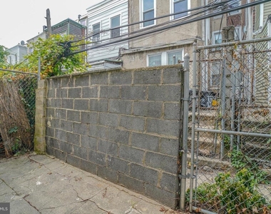 1535 W Seltzer Street - Photo Thumbnail 20