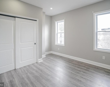 1535 W Seltzer Street - Photo Thumbnail 30