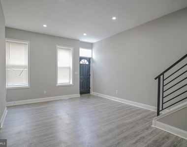 1535 W Seltzer Street - Photo Thumbnail 3