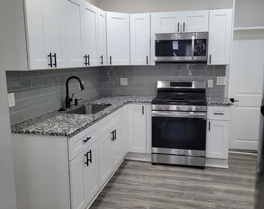 1535 W Seltzer Street - Photo Thumbnail 11