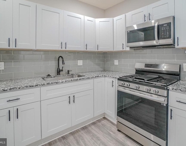 1535 W Seltzer Street - Photo Thumbnail 12