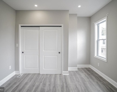 1535 W Seltzer Street - Photo Thumbnail 28