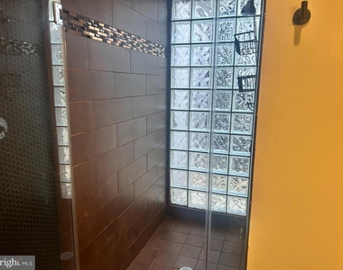 846 N 15th Street - Photo Thumbnail 12