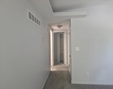 765 Douglas Street - Photo Thumbnail 5
