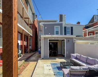 521 Locust Street - Photo Thumbnail 17