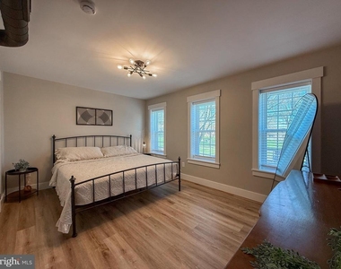 521 Locust Street - Photo Thumbnail 25