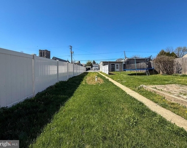 521 Locust Street - Photo Thumbnail 18