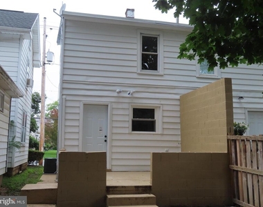 828 Broad Street - Photo Thumbnail 3