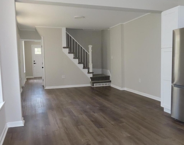 828 Broad Street - Photo Thumbnail 12