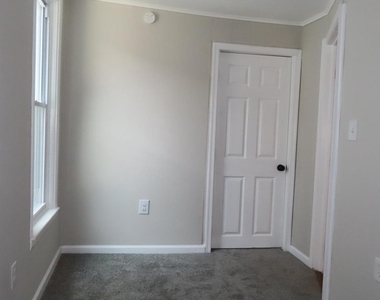 828 Broad Street - Photo Thumbnail 16