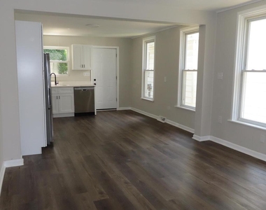 828 Broad Street - Photo Thumbnail 8