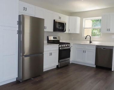 828 Broad Street - Photo Thumbnail 10