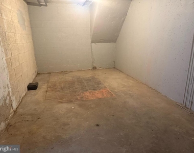 585 Snowden Road - Photo Thumbnail 9