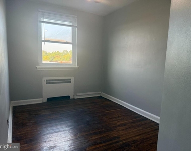 585 Snowden Road - Photo Thumbnail 7