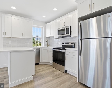 21 W Front Street - Photo Thumbnail 4