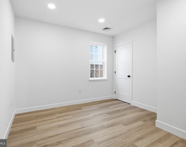 21 W Front Street - Photo Thumbnail 16