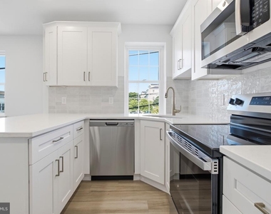 21 W Front Street - Photo Thumbnail 6