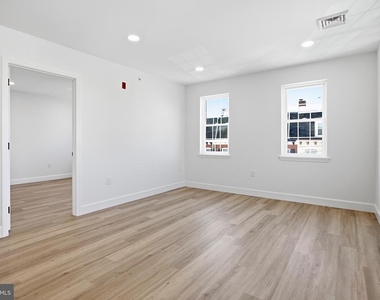 21 W Front Street - Photo Thumbnail 10
